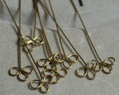 Handmade solid antique brass clover leaf head pin, 24g thick, 2 inches long, 20 pcs (item ID LLBCP24G) - GemmeTresor Handmade solid antique brass clover leaf head pin, 24g thick, 2 inches long, 20 pcs (item ID LLBCP24G) - GemmeTresor