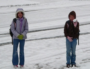 girls in snow 1