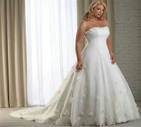 1000 images about Full Figured Wedding Dresses on Pinterest 1000 images about Full Figured Wedding Dresses on Pinterest
