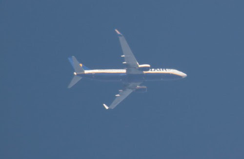 Ryanair B738 EI-EBS