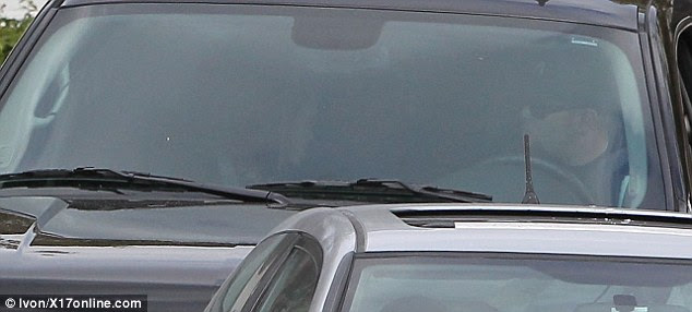 http://i.dailymail.co.uk/i/pix/2012/01/17/article-2087955-0F80406F00000578-321_634x286.jpg