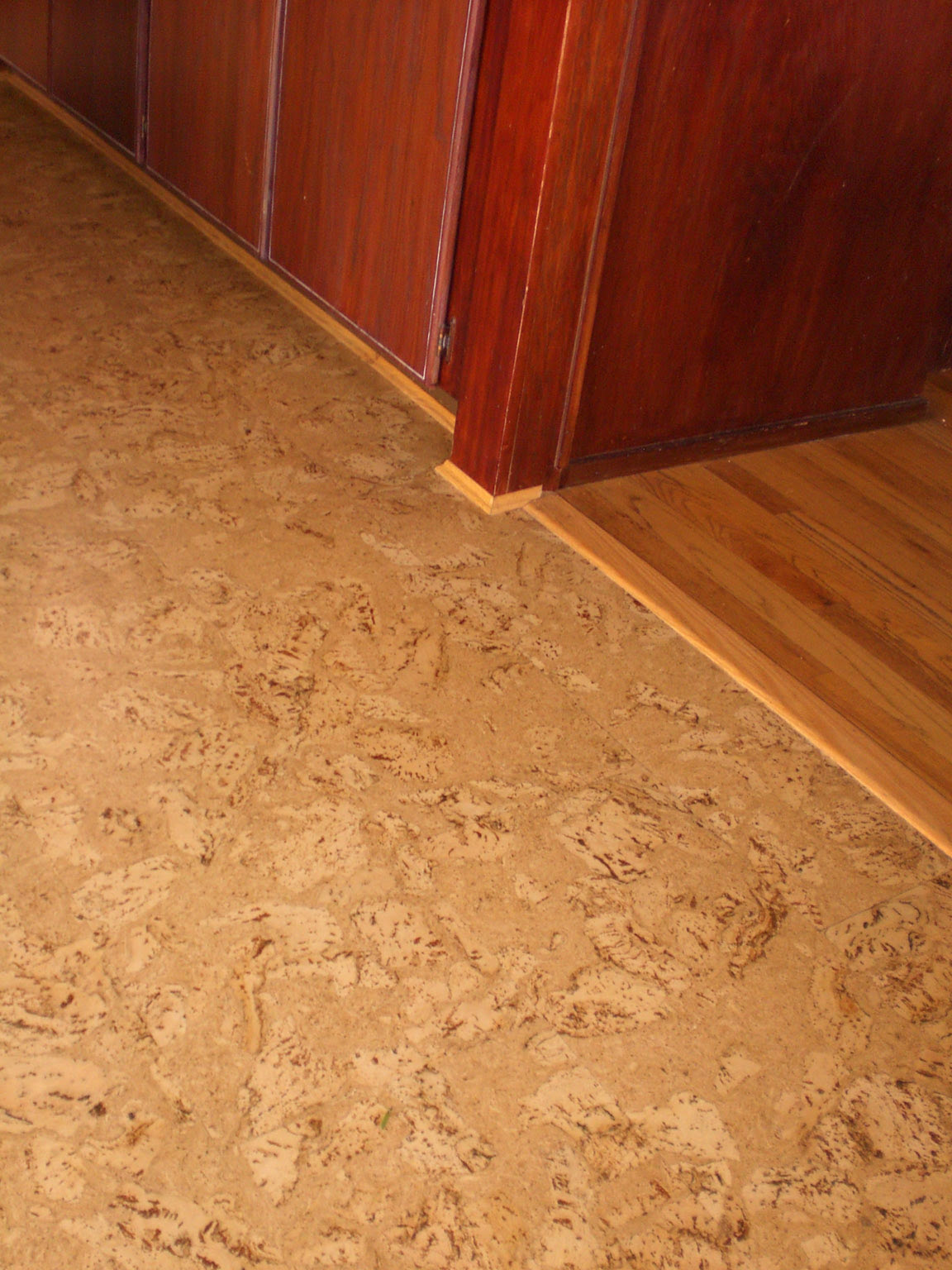 How to choose a suitable flooring material. | Asian Lifestyle Design