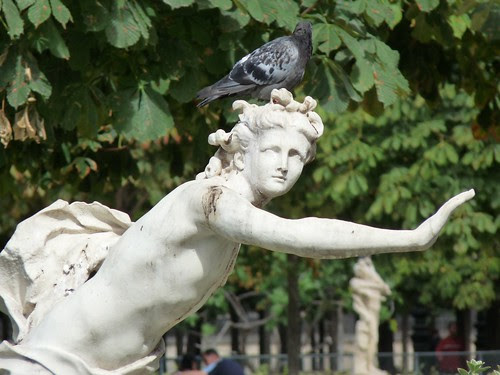 paris statue1