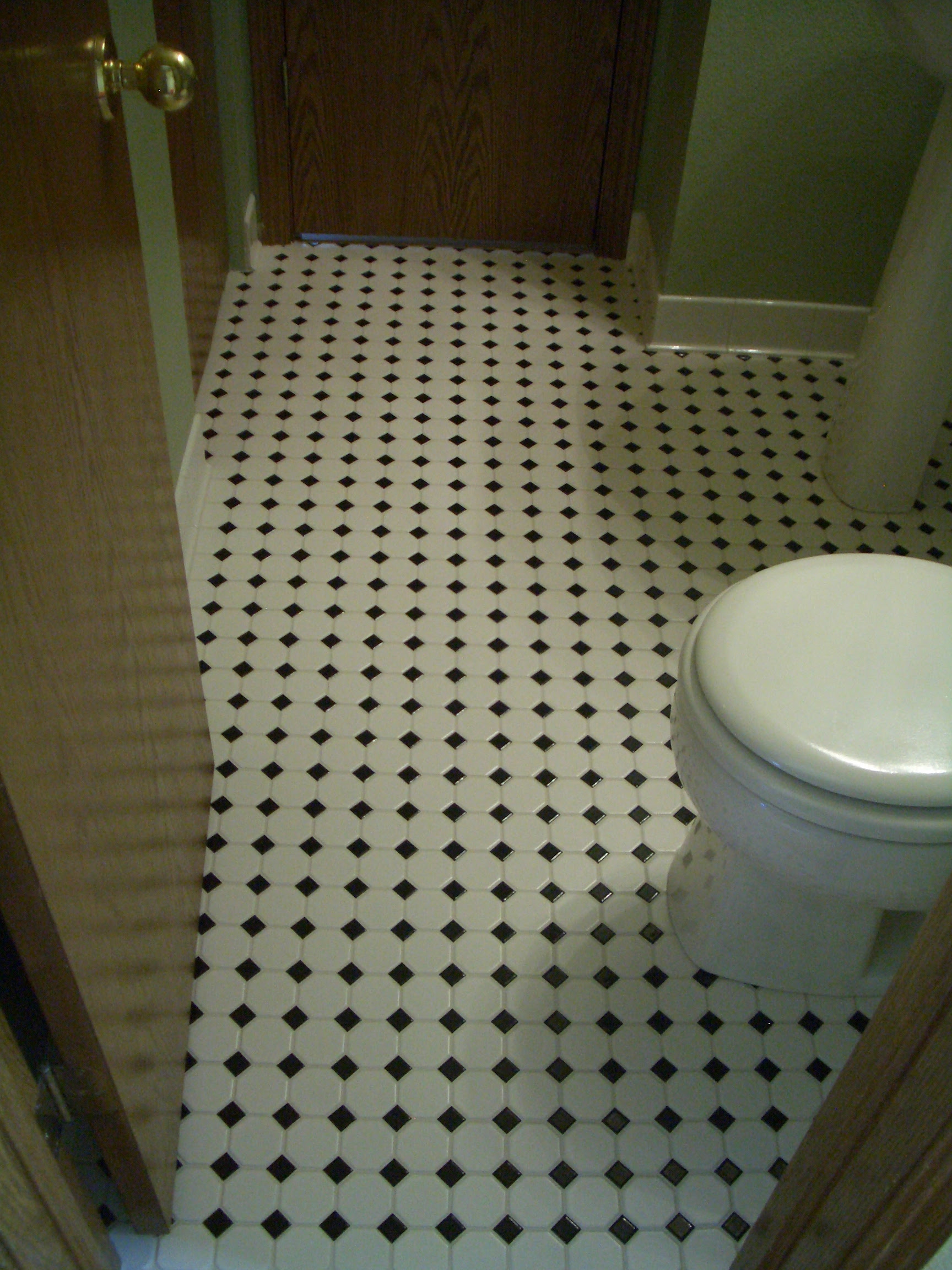 30 great ideas and pictures of self adhesive vinyl floor ...