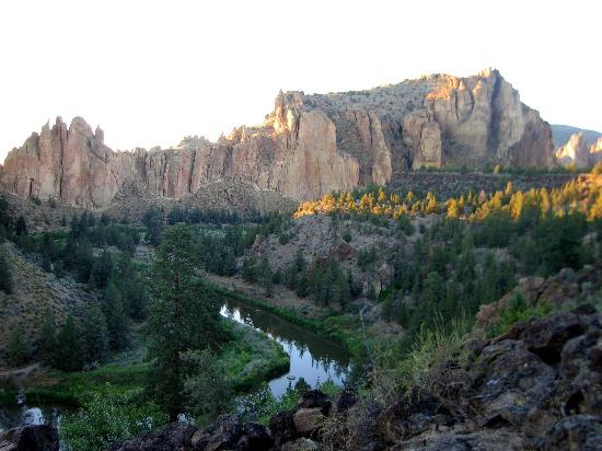 Smith Rock State Park (Redmond, OR) on TripAdvisor Hours, Address, TopRated Attraction Reviews