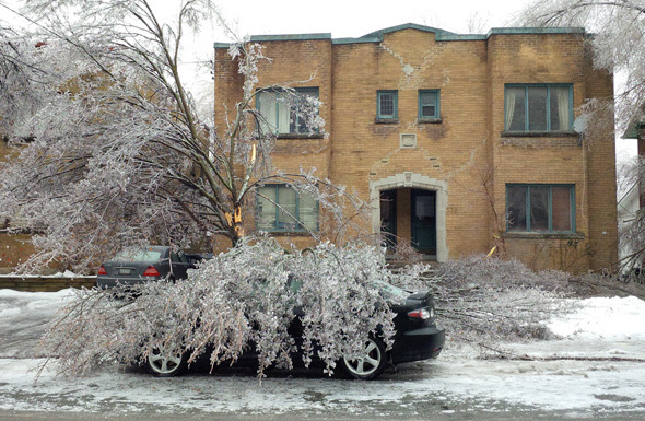 Toronto ice storm power out