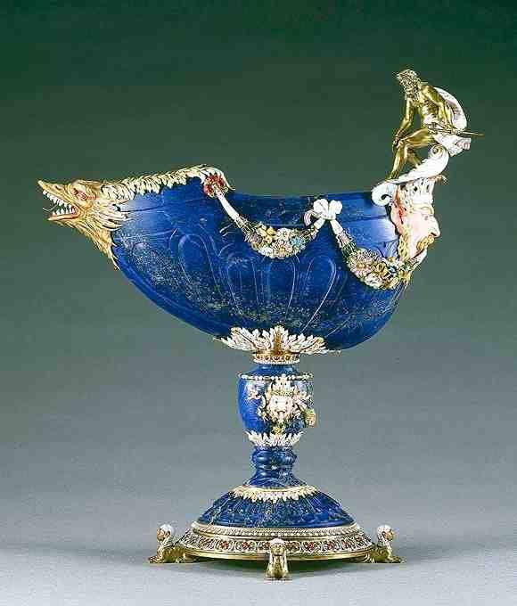 Nef en lapis-lazuli (XVIe siècle Italie), entrée dans la collection de Louis XIV avant 1673 – monture: Paris, vers 1670 - Paris, Musée du Louvre