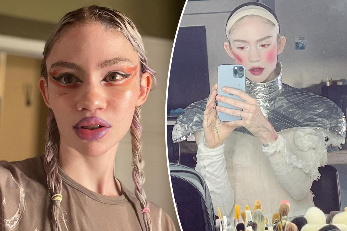 Grimes is debating a face tattoo: 'Feels like it's time'