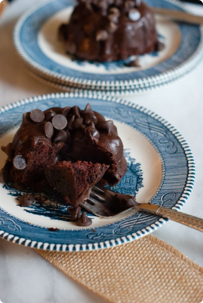 trader joe's mini triple chocolate bundt cakes review #traderjoes 