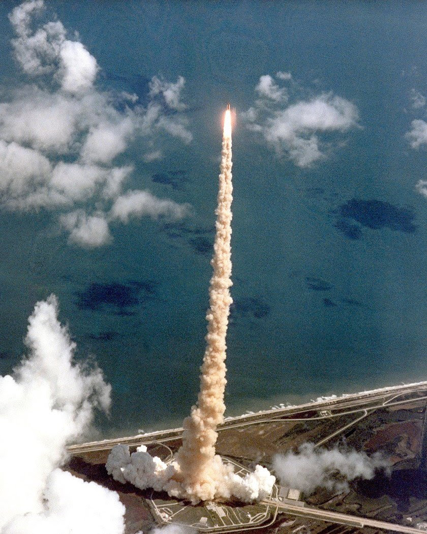 Oct18-1989-STS34liftoff