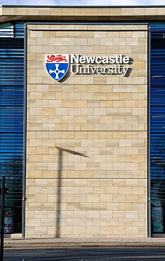 Centro de pruebas: la Universidad de Newcastle fue otro sitio donde se realizaba las pruebas en humanos híbridos de animales realizadas