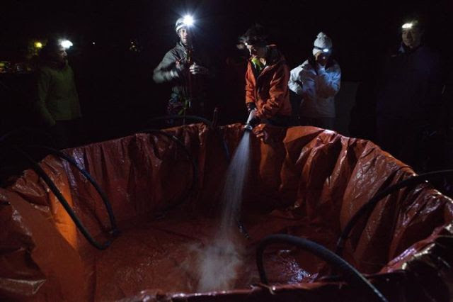 Η πιο παράξενη και πιο Παράφρων Hot Tub Ever