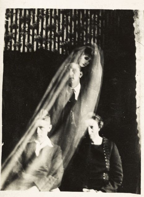 Retro Ghost Photos (22 pics) Retro Ghost Photos (22 pics)