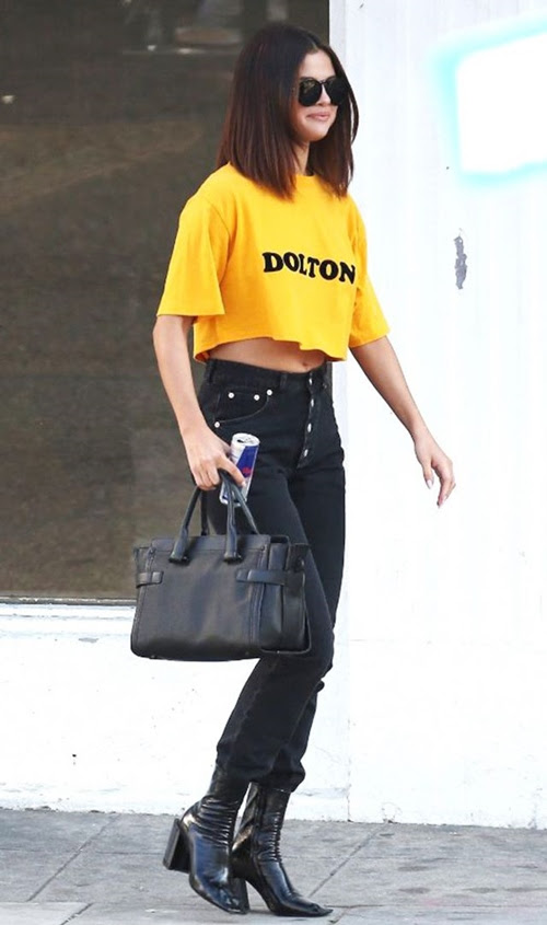 Selena Gomez không thèm mặc 7 món này từ lâu rồi! - 3