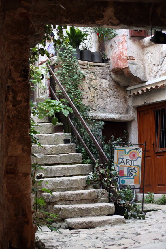 rovinj passage
