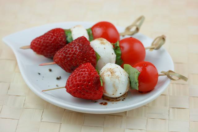 Mozzarella, Tomato and Strawberry Salad