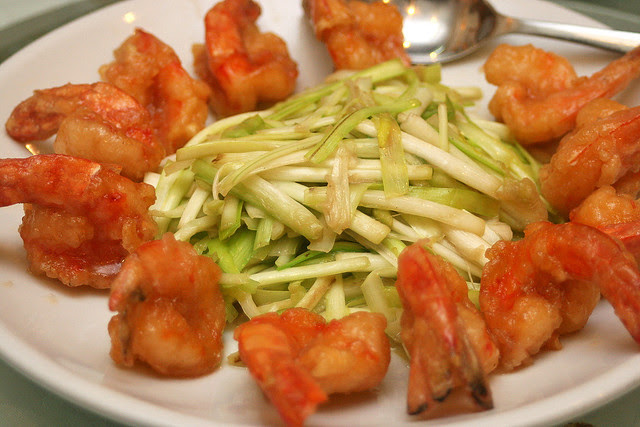Stir fried yellow chives with prawns