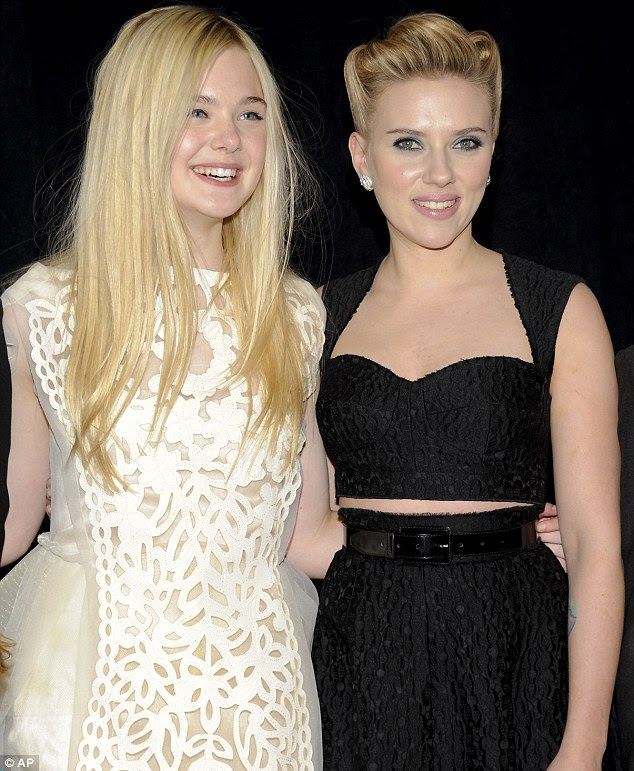 http://i.dailymail.co.uk/i/pix/2011/12/13/article-2073426-0F28044200000578-435_634x771.jpg