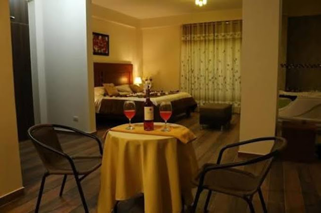 Horarios de Hotel El Parral Suite