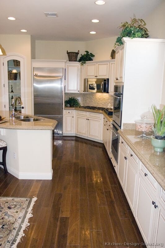 Pictures of Kitchens Traditional OffWhite Antique Kitchen Cabinets Pictures of Kitchens Traditional OffWhite Antique Kitchen Cabinets