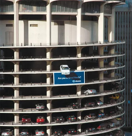 Marina Tower (Iklan Asuransi Mobil Allstate) Marina Tower (Iklan Asuransi Mobil Allstate)