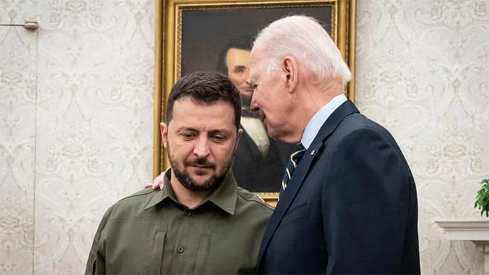 https://vietluan.com.au/wp-content/uploads/2023/10/bidenandzelenski.jpg