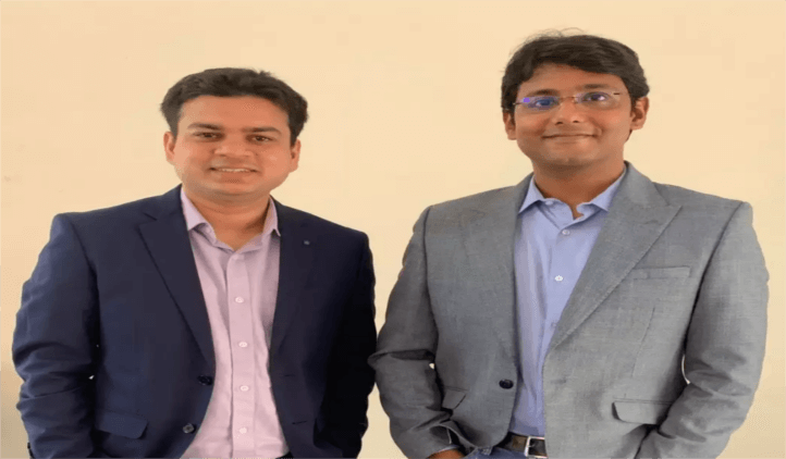 Refrens founders - Naman Sarawagi and Mohit Jain