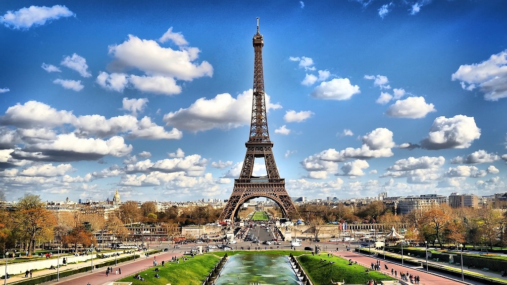 Torre-Eiffel-vista-panoramica.jpg