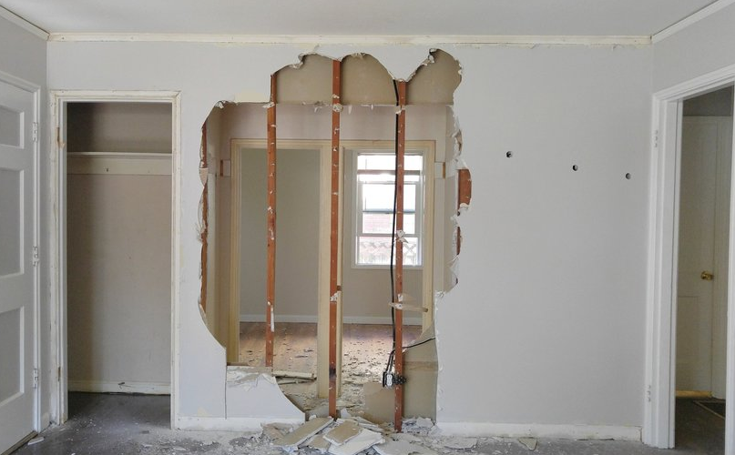 Load bearing wall removal requiring a structural engineer