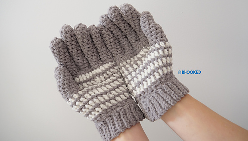 25+ Gorgeous and Free Crochet Gloves and Mittens - love. life. yarn.