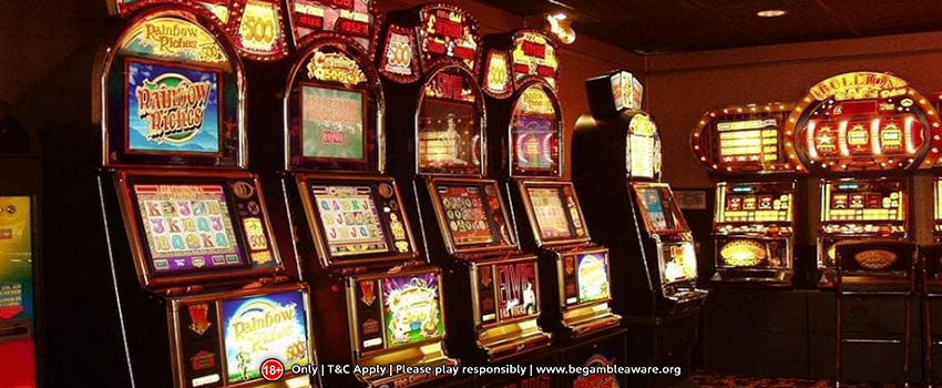 How different is fruit machines from slot machines