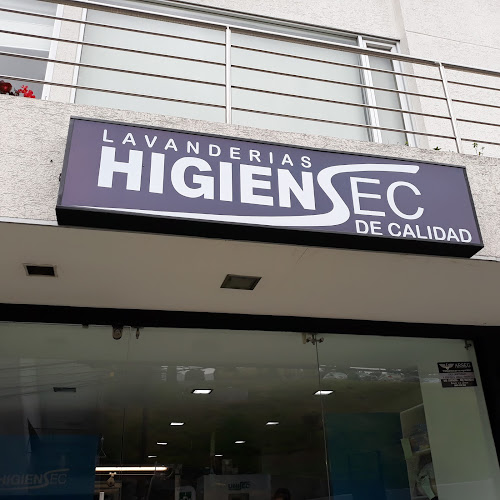 Calle Alonso De Torres Edificio Torres Del Bosque, Quito 170527, Ecuador