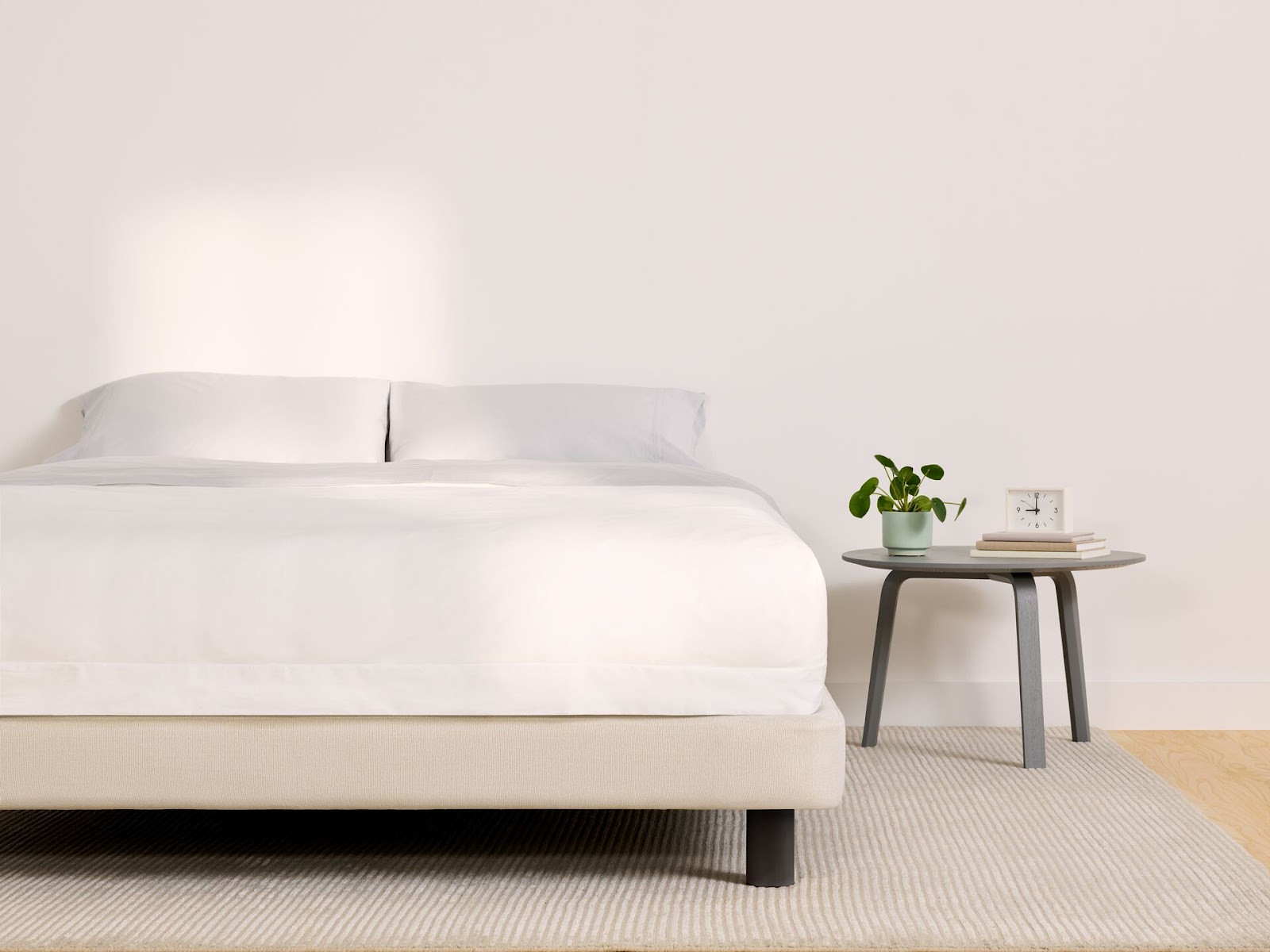 How to Choose a Bed Frame: Buying Guide - Casper Blog
