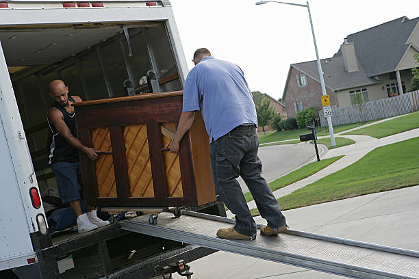 how much do piano movers cost, movers protect pianos