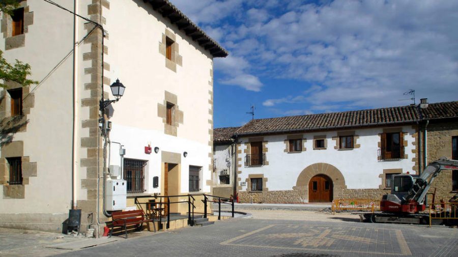 Uterga, Navarra - Camino Francés (Etapa de Pamplona a Puente la Reina) :: Guía del Camino de Santiago