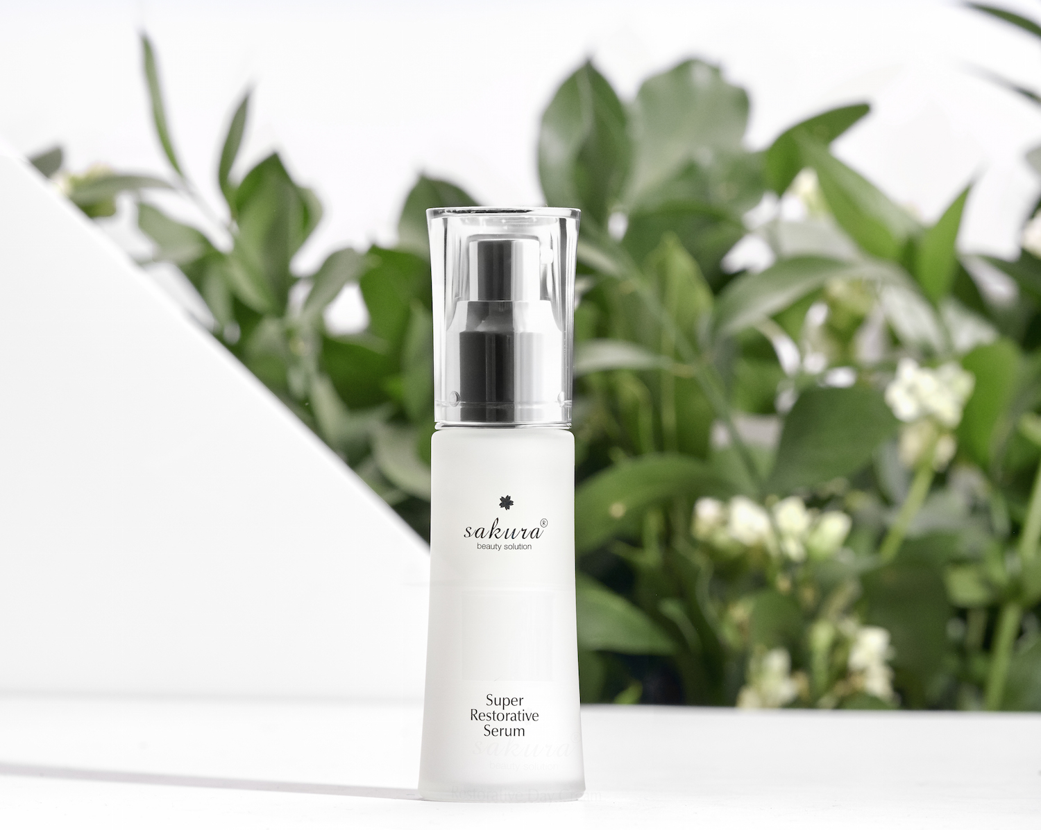 Serum dành cho da nhạy cảm tại nhà từ SAKURA