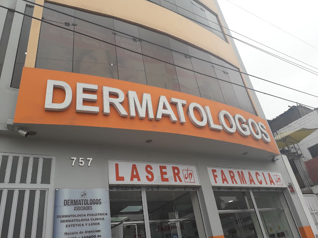 Dermatologos Asociados - Dermatólogo