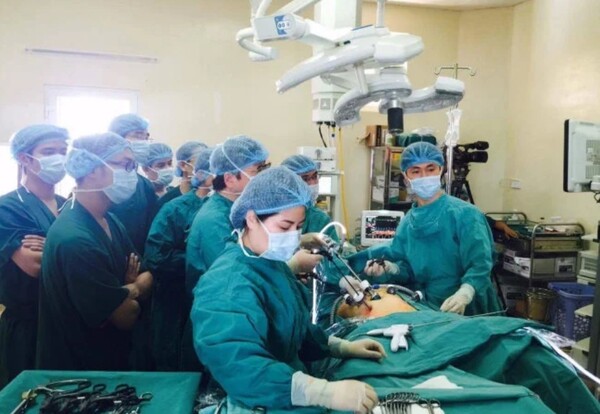 Qúa trình khám nội soi bác sĩ Đỗ Trọng Khiếu Bệnh viện Việt Đức