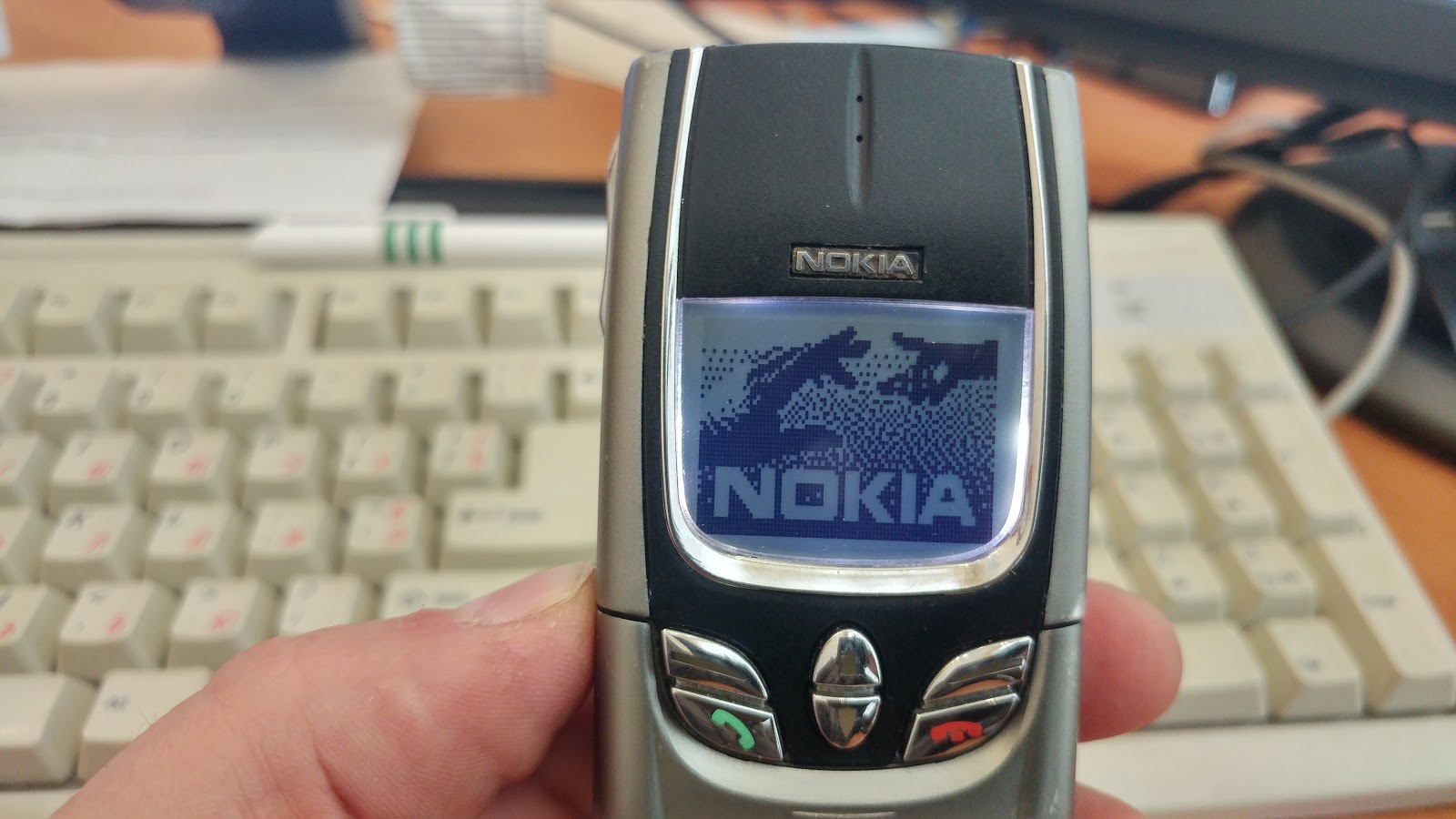 Nokia 8850 логотип включения