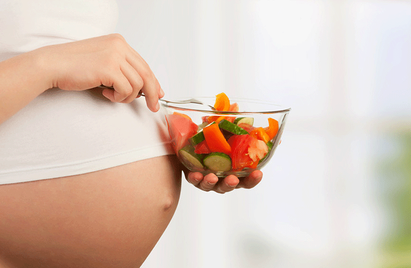 Mẹ bầu nên ăn nhẹ để lấy năng lượng cho cuộc sinh nở