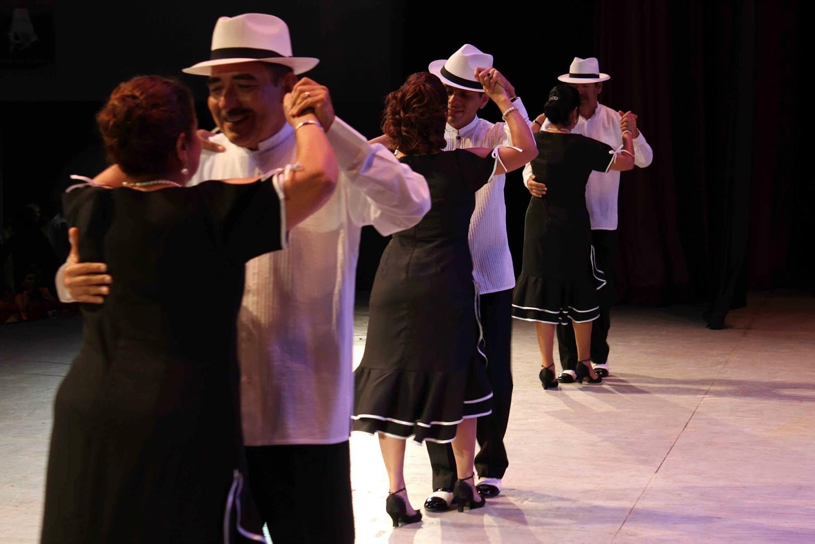 http://fuerza.com.mx/wp-content/uploads/2015/10/danzon.jpg