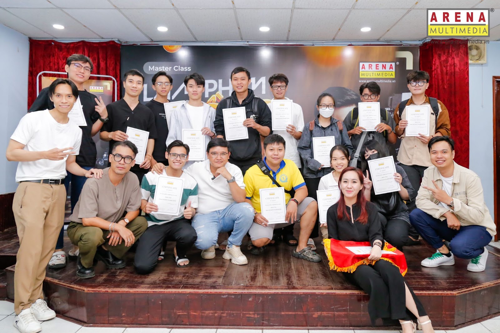 Hơn 100 bạn trẻ học cách “Làm phim 0 đồng” từ A đến Z cùng Đạo diễn Võ Thanh Hòa