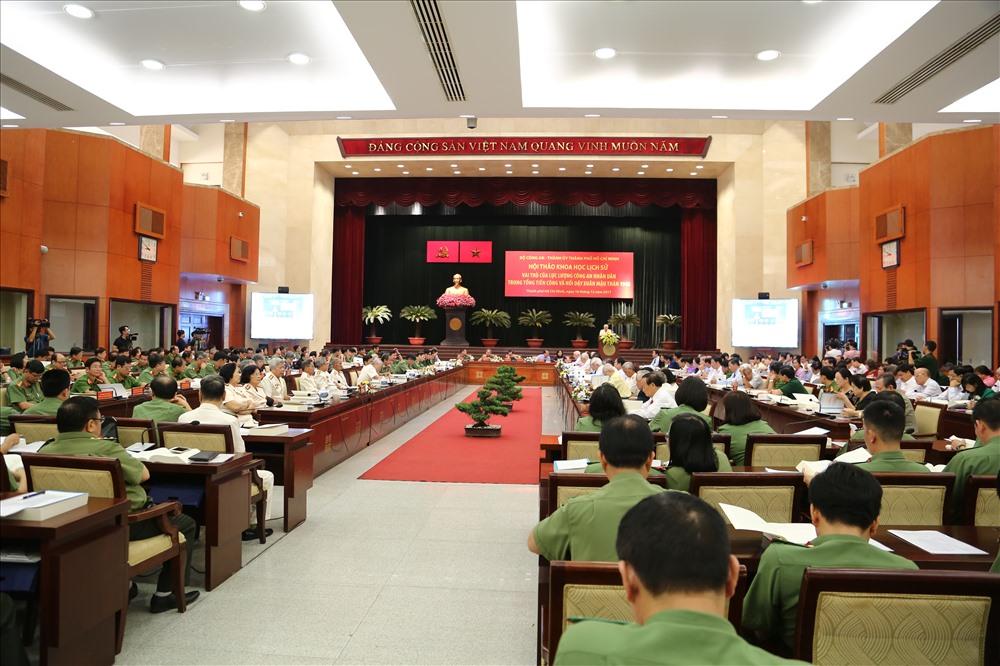 Quang cảnh hội thảo. Ảnh: N.T