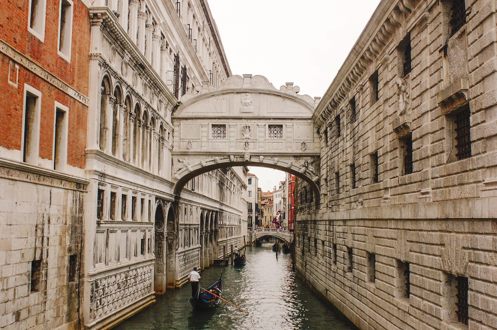 Le pont des Soupirs : Notre guide du monument de Venise