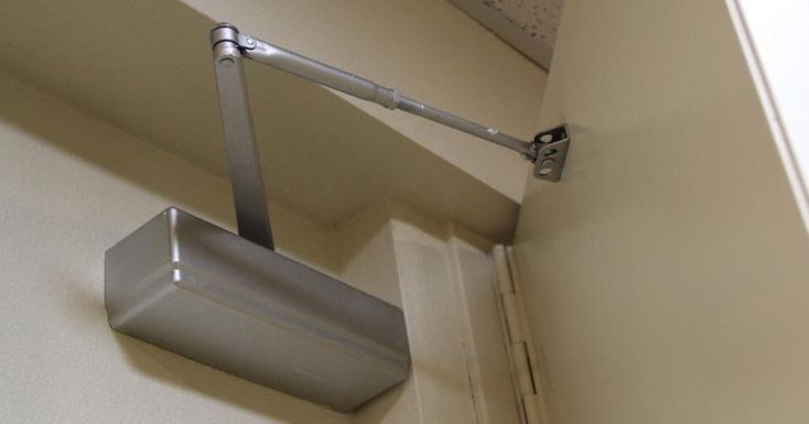 jenis door closer