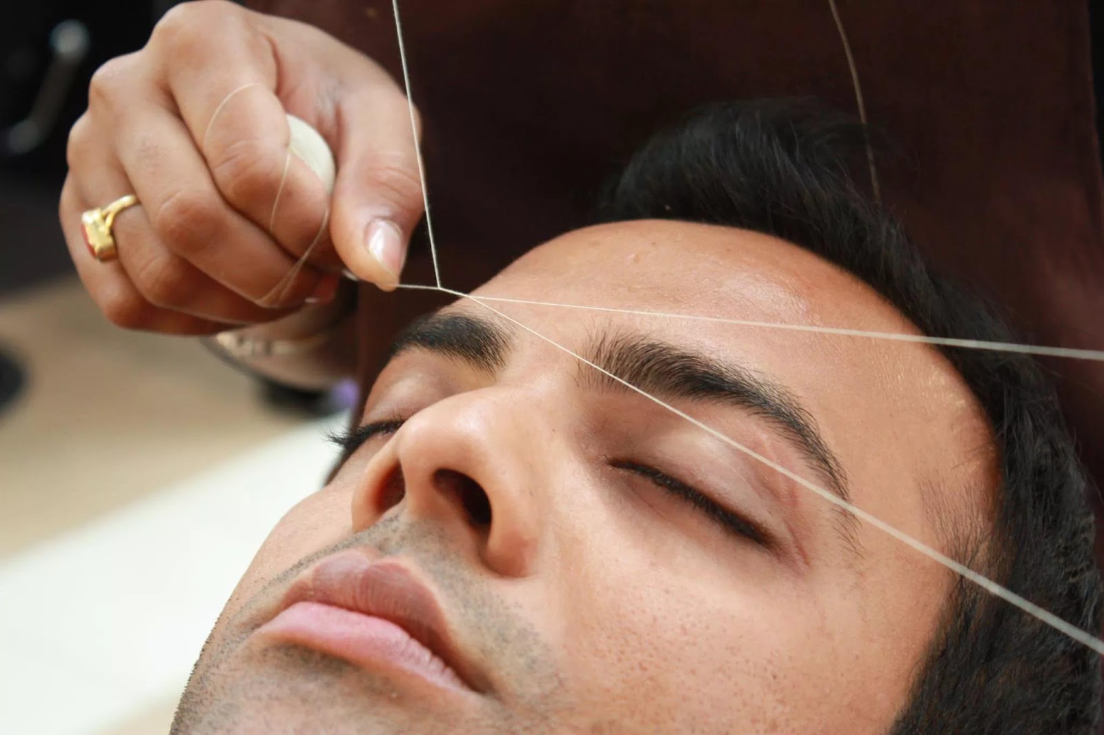 Мужские брови: как должны выглядеть идеальные брови и как за ними ухаживать?