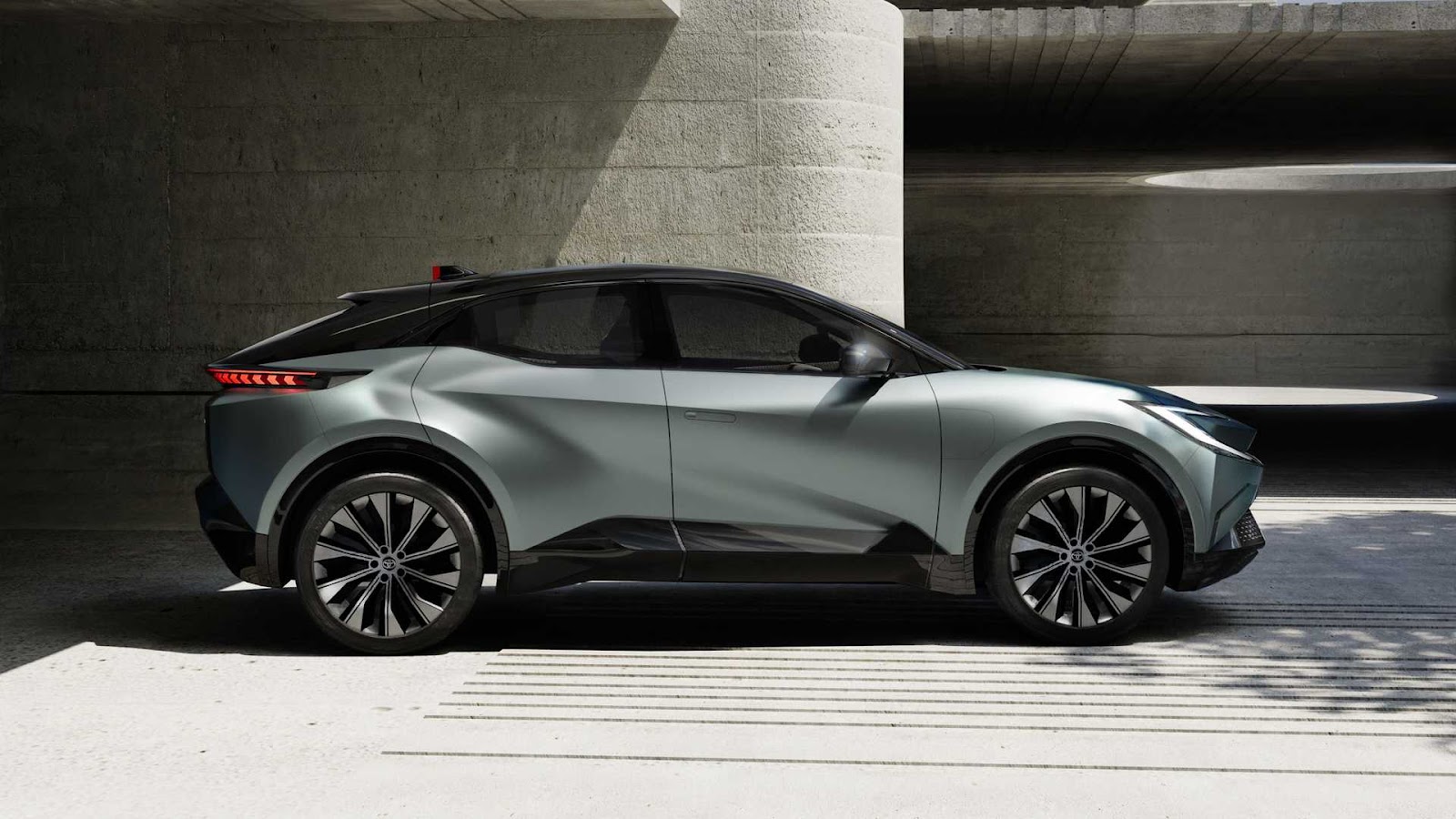 Toyota công bố một phần thông số, hình ảnh xe điện thứ 3 - Ảnh 5.