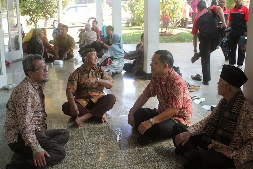 fungsi sosial masjib selain untuk shalat