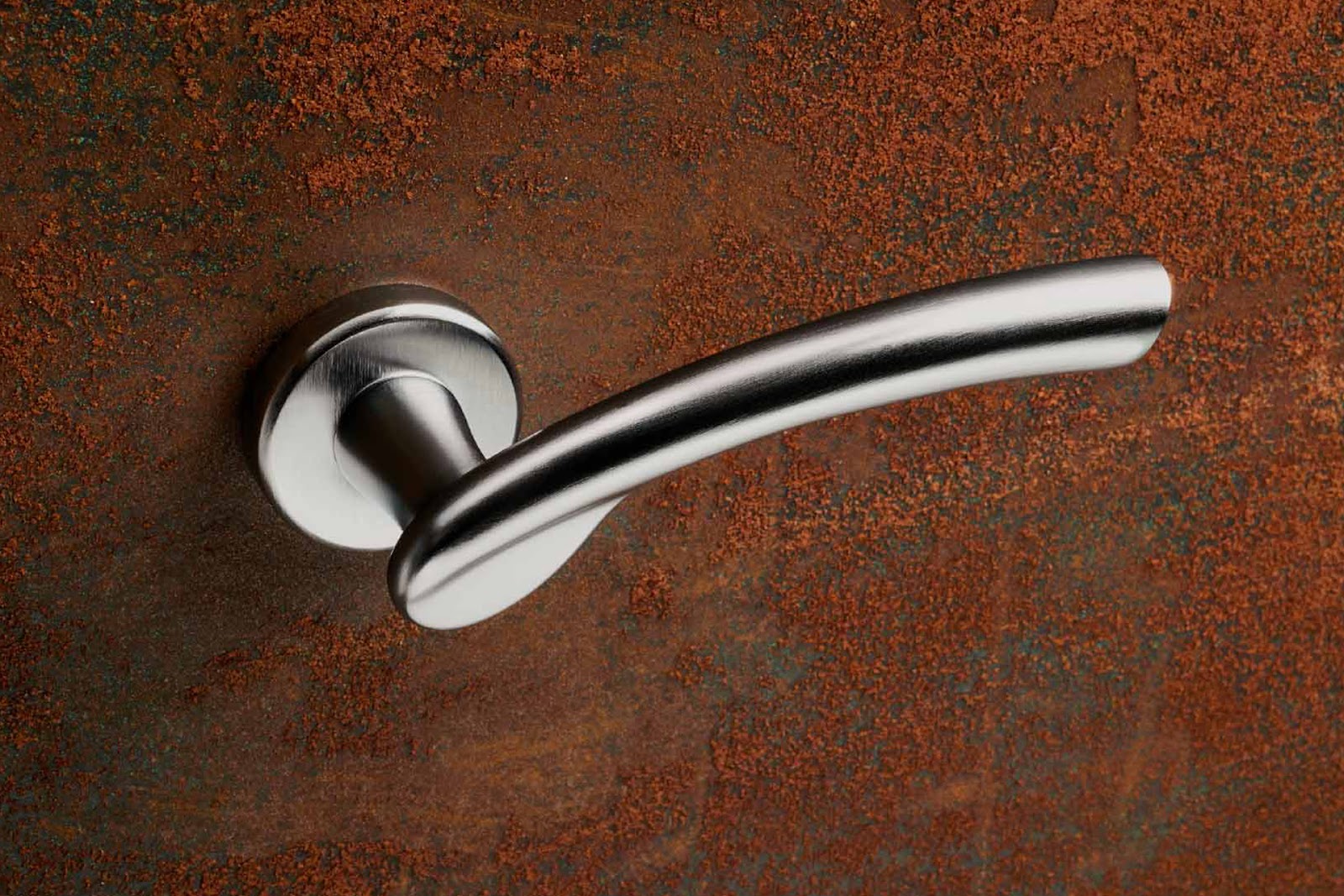 Which Handle Lock We Should Install For External Door