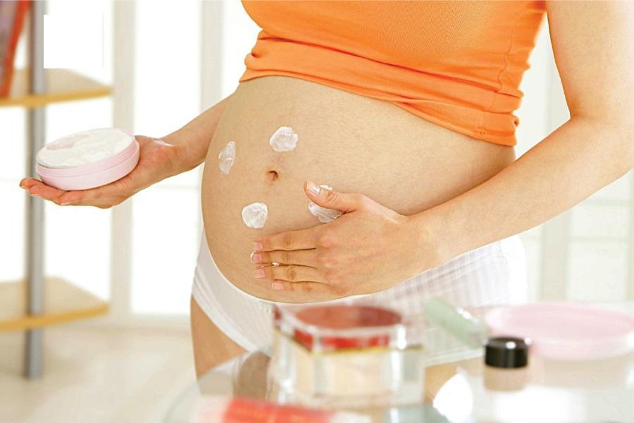 Có nên chăm sóc da khi mang bầu